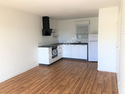 A LOUER - Appartement de 2 pieces a Ploermel (56800)