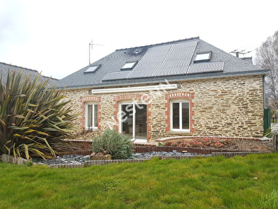 Maison de 5 pieces a La Croix Hellean (56120)