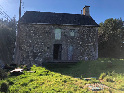 Maison a renover a Mohon (56490)