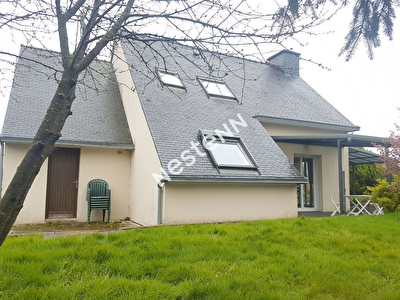 Maison de 5 pieces a La Croix-Hellean (56120)