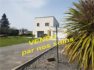 Maison de 5 pieces a Loyat (56800)