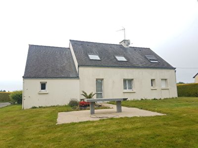 Maison de 7 pieces a Guegon (56120)