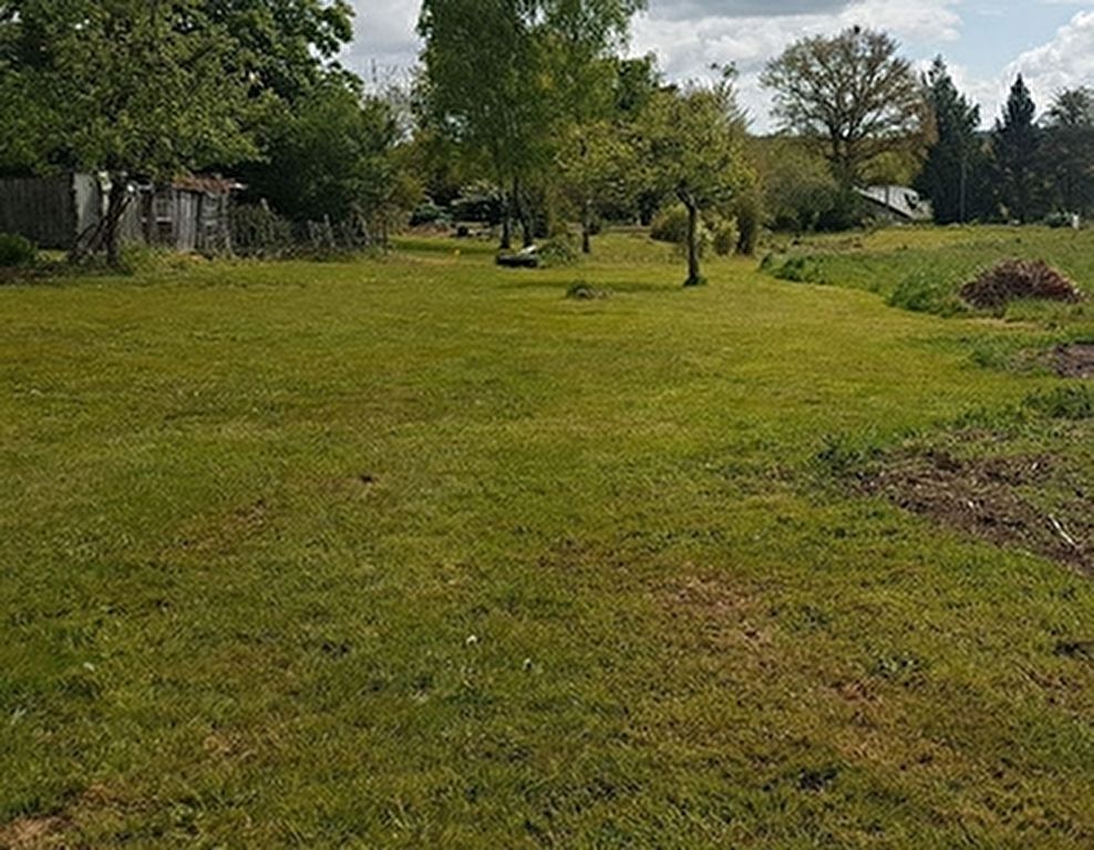 Terrain a batir de 1570 m2 a Loyat (56800)