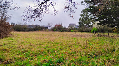 Terrain de 1851 m2 a Loyat (56800)