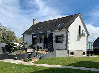 Maison de 6 pieces a Ploermel (56800)