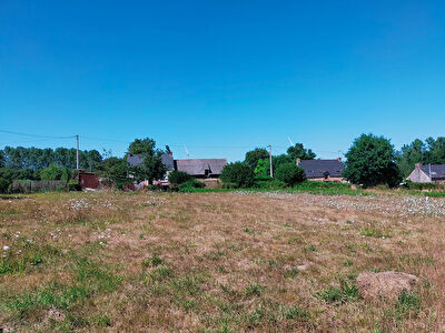 Terrain a batir de 1700 m2 a Guegon (56120)