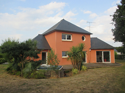 Maison Binic 4 pieces 138 m2