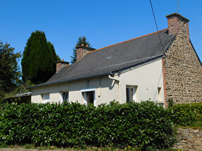 Maison Plourhan bourg 100 m2 et studio 30m2