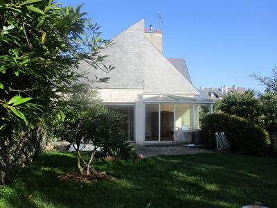 Maison Binic-HYPER CENTRE- 12 pieces- 260 m2