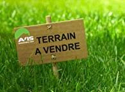 CARQUEFOU CENTRE VILLE TERRAIN A BATIR VIABILISE