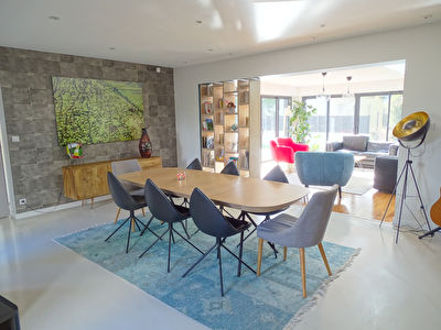 SUCE SUR ERDRE MAISON D'ARCHITECTE DE 240 m2