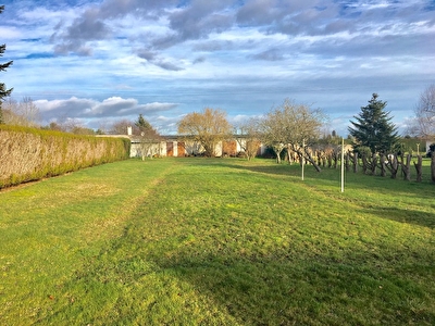 Carquefou - 900 m2