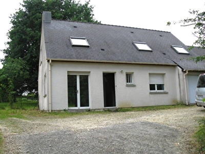 CARQUEFOU MAISON 4 CHAMBRES ET 1 BUREAU