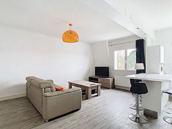 Nantes Tortiere - Appartement T2 lumineux en dernier etage