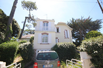 Maison ancienne Pornichet 6 pieces, 4 chambres, proche mer.