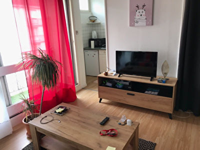 Nantes Tortiere - Studio