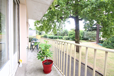 Nantes Tortiere - Appartement 3 chambres avec balcon et garage