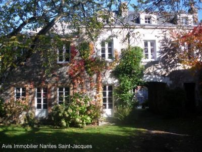 Maison bourgeoise VERTOU 161 m2 4 chambres garage 5 dependances