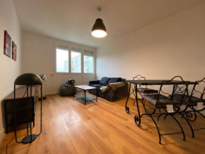 Saint Herblain : Appartement T2 meuble renove