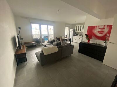 Reze Pont Rousseau : Appartement T3 recent avec terrasse et parking
