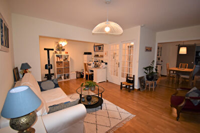NANTES SAINTE ANNE - VENTE APPARTEMENT T2 bis + garage double et parking couvert en enfilade