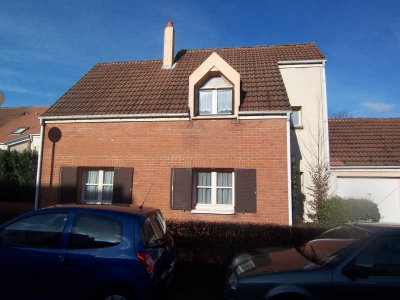 Garage MONTIGNY LE BRETONNEUX - 6 pieces - 127 m2
