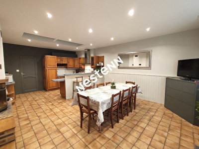 Superbe maison de bourg renovee Saint Erblon 7 pieces 150 m2