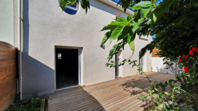 Nantes proche Bourgeonniere : Maison entierement renovee 4 chambres + bureau,