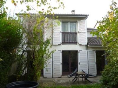 Maison Lons 6 pieces 107 m2
