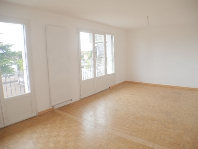 Appartement Lons 3/4 pieces 76.24 m2