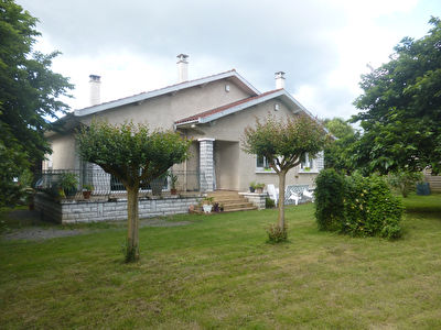 DENGUIN MAISON 4 PIECES DE 142 M2 AVEC GARAGE