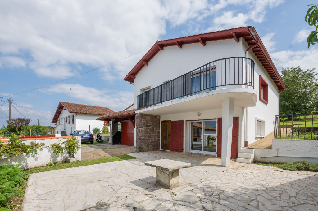 photos n°1 Maison Saint Pierre D Irube 4 pièce(s) 115.82 m2