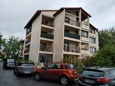 Parking / box Bayonne