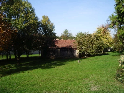 TERRAIN CONSTRUCTIBLE FRANCHEVILLE - 700 m2