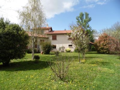 Maison Grezieu 5 pieces 135 m2