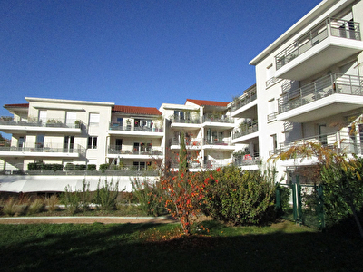 Appartement Tassin 4 pieces 85 m2 garage double