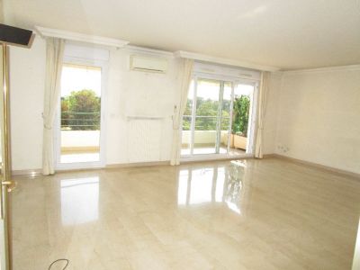 Appt Ecully 4 pieces 107 m2 terrasse sud.garage double parking
