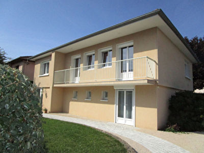 Maison Craponne 5 pieces, 4 ch