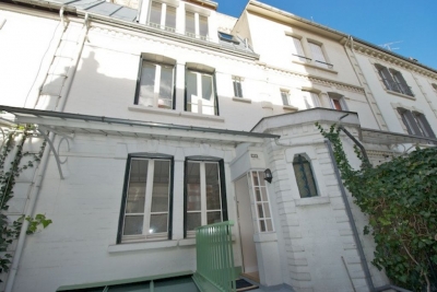 VILLA MEYER - AUTEUIL