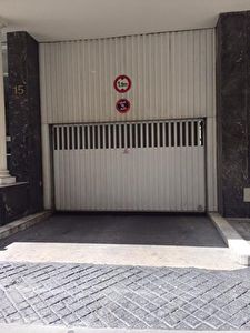 Parking / box Paris 12 m2 75008 Paris , Rue de Berri