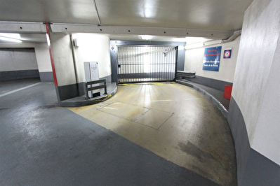 Parking a louer Paris 8eme