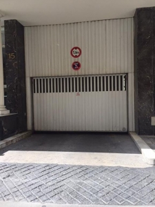 Parking / box 75008 Paris