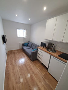 A la vente studio neuf avenue Victor Hugo 75016 Paris
