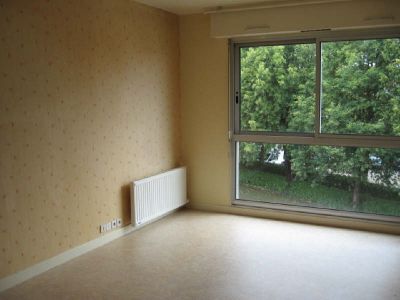 APPARTEMENT LOUDEAC - 2 pieces - 50 m2