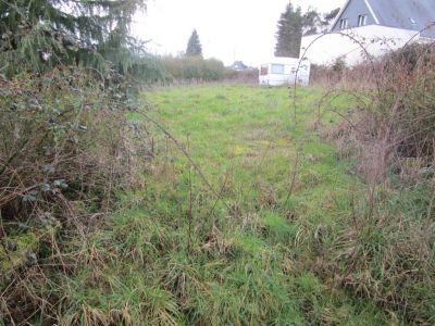 GUELTAS - Terrain constructible et viabilise - 837 m2