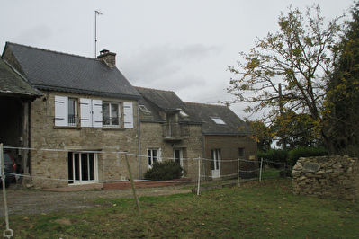 Longere et hangar Cleguerec 6 pieces 115 m2 - En campagne - Tranquillite assuree