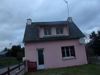 Maison Saint Thelo 5 pieces 89 m2 - Au coeur du bourg