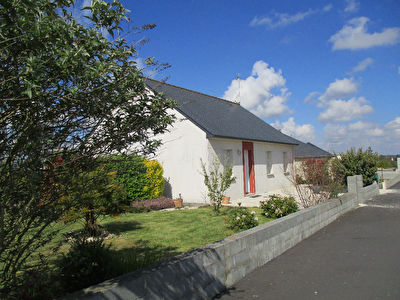 Maison Plain-pied La Motte 4 pieces 66 m2 - Au centre bourg