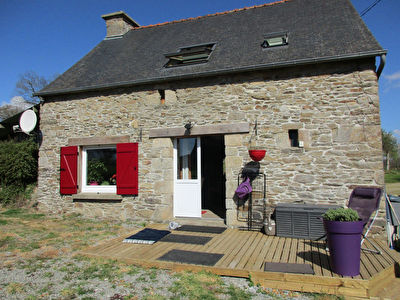 Maison Plessala 2 pieces - 66 m2 - Idealement situee au calme