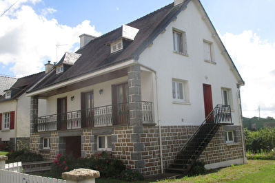 Maison Plouguenast 6 pieces 116 m2 - Habitable de suite